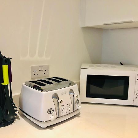 Snapos Luxury Serviced Apartment - Meridian House Bedford Exteriör bild