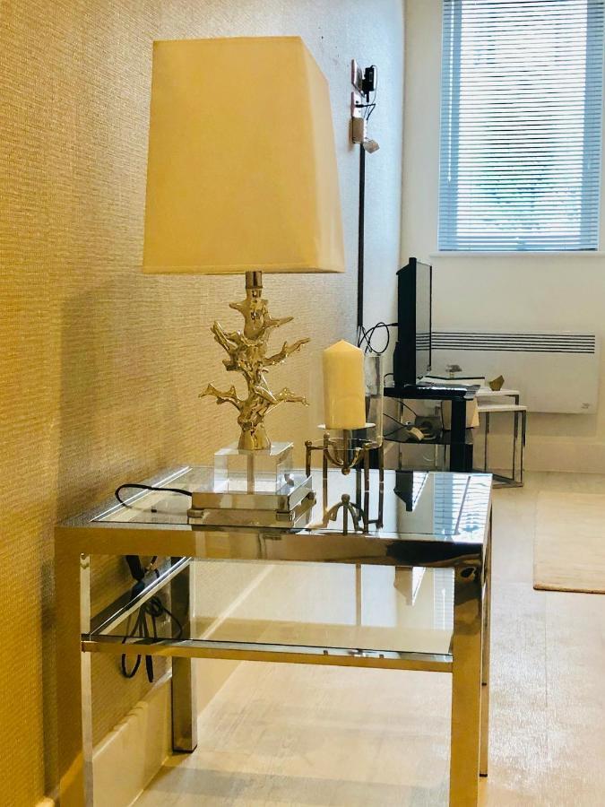 Snapos Luxury Serviced Apartment - Meridian House Bedford Exteriör bild