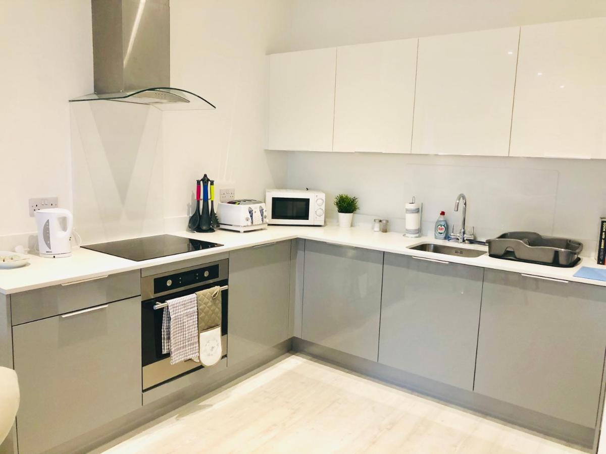Snapos Luxury Serviced Apartment - Meridian House Bedford Exteriör bild